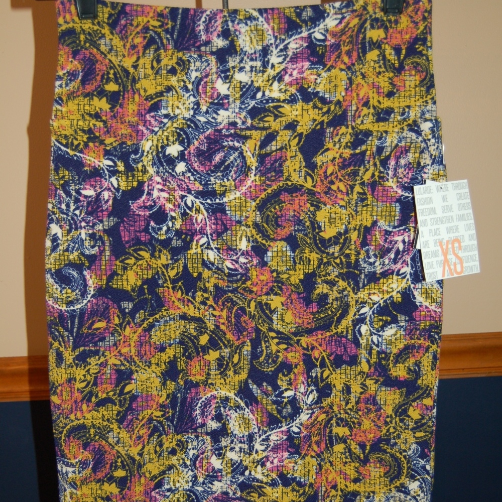 Cassie Lularoe Skirt